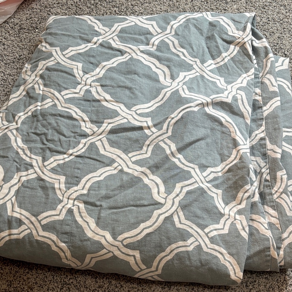 Pottery Barn Blueish Gray and White Duvet Cover